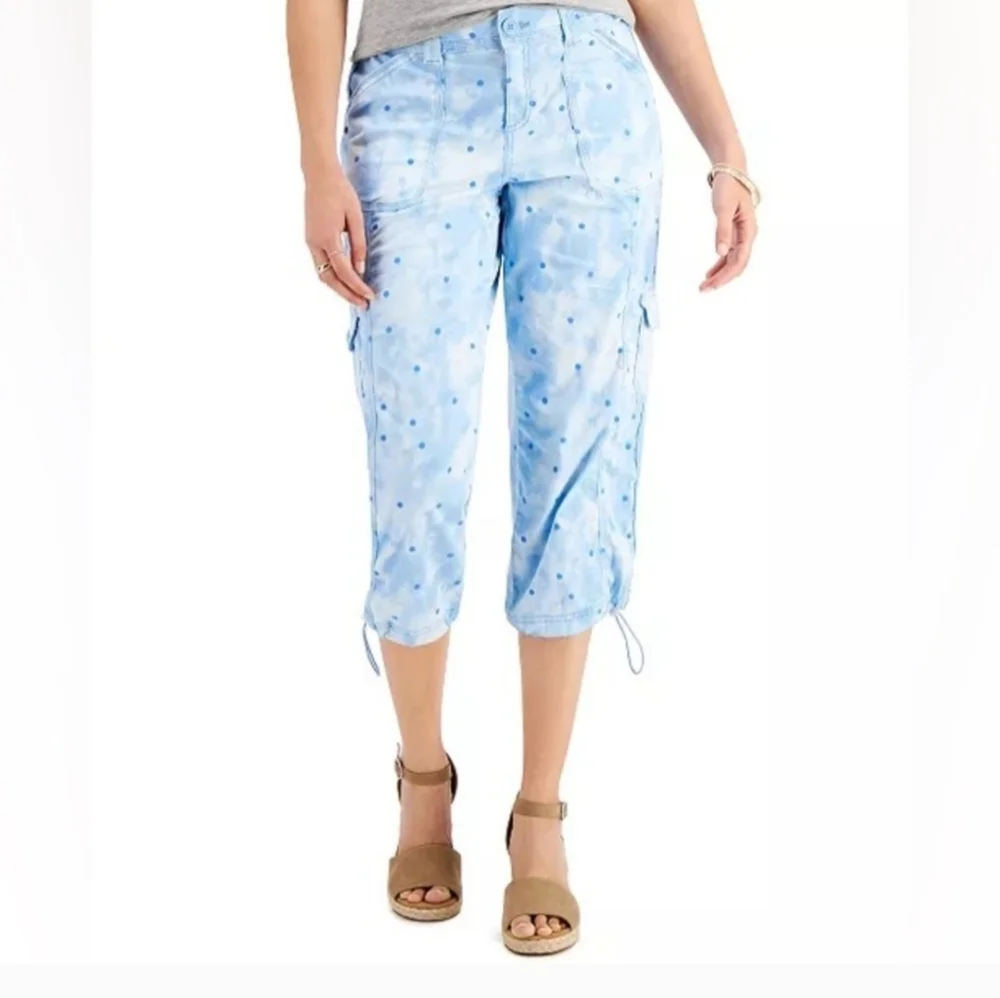 Blue Spotted Capri - Picture 1 of 5